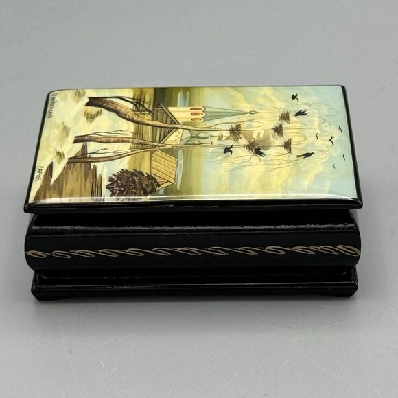 Russian Lacquer Trinket Box The Rooks Have Returned Mother of Pearl Inlay Signed - Picture 4 of 10